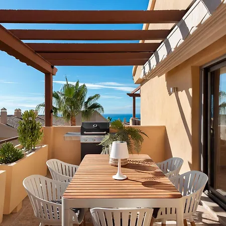 Beautiful Penthouse With Ethnic Interiors Appartamento Estepona