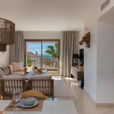 Apartment Beautiful Penthouse With Ethnic Interiors *