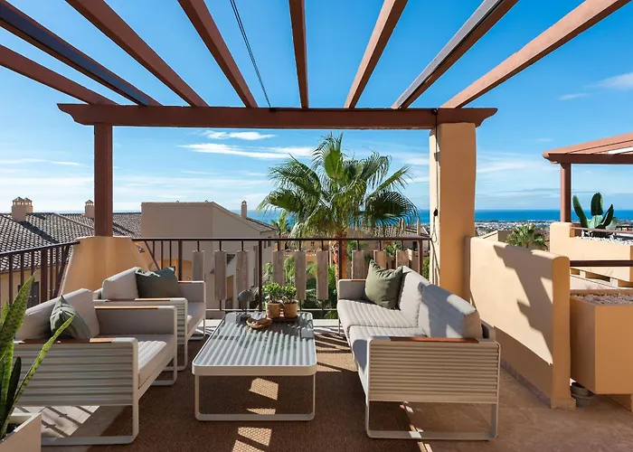 Apartment Beautiful Penthouse With Ethnic Interiors Estepona