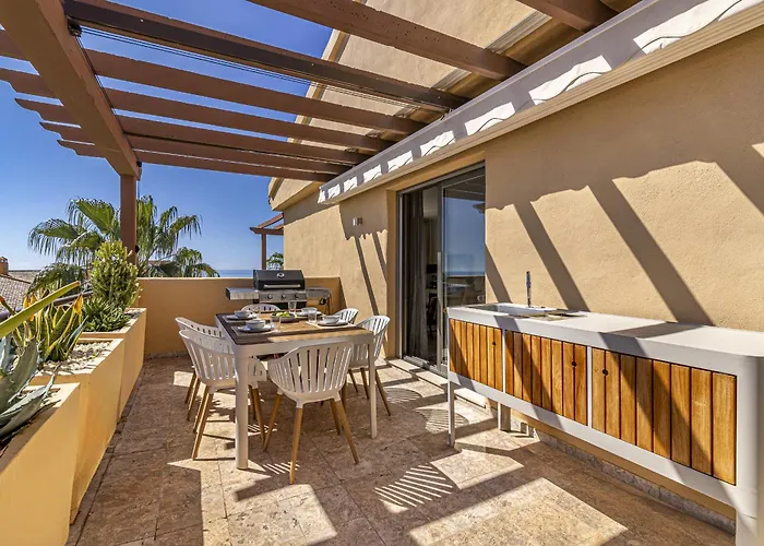 Apartment Beautiful Penthouse With Ethnic Interiors Estepona